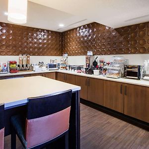 Wingate By Wyndham Roseville/Detroit